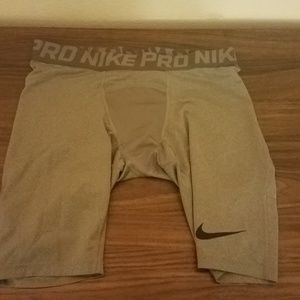 gray nike pro dri fit shorts size medium